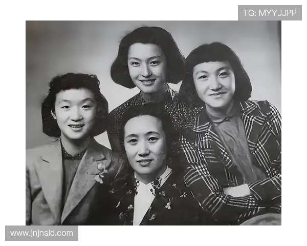 彼得班克:从青涩少年到足球传奇的辉煌人生与不屈精神 彼得班克:从青涩少年到足球传奇的辉煌人生与不屈精神