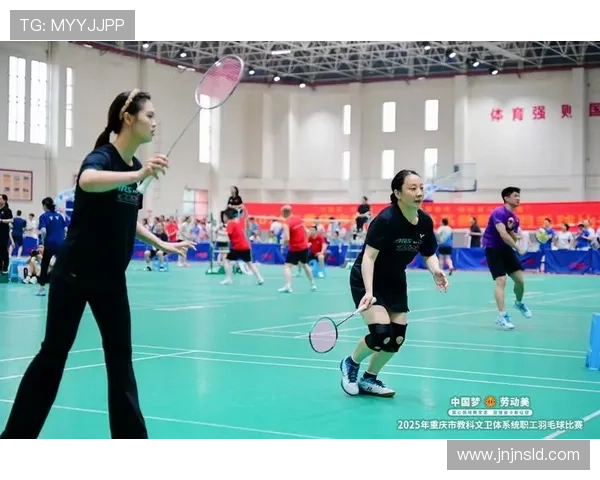 重庆羽毛球队实力强劲荣登全国第二名助力羽毛球运动发展