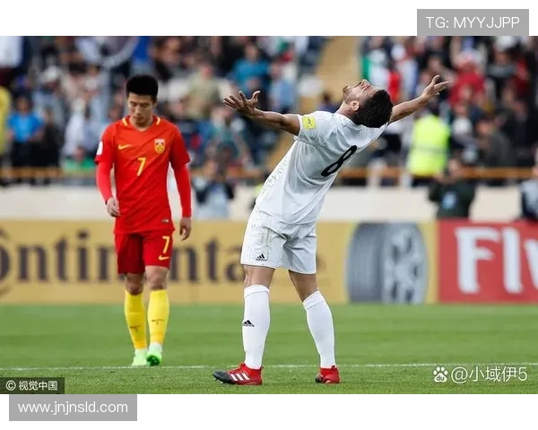 足球明星滑跪瞬间大汇集精彩图片展现他们的激情与荣耀