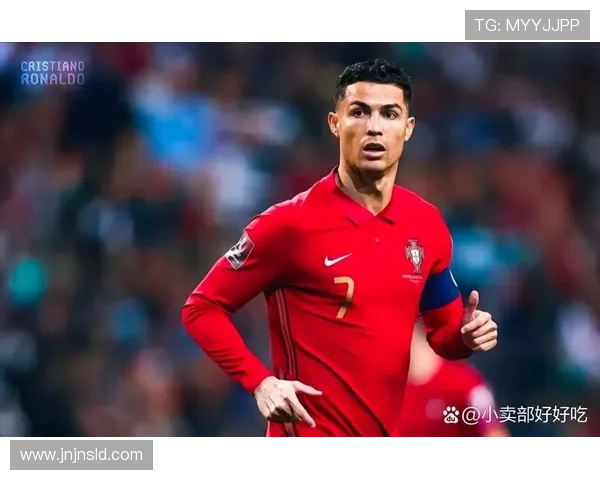 中国明星因足球明星青睐而备受瞩目引发热议与关注